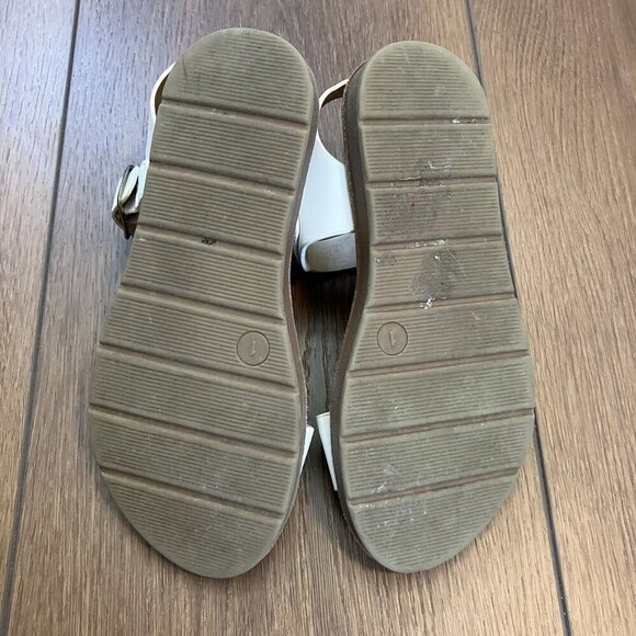 Cat & Jack Girls White - Brown Buckle-Up Sandal Size 1 - Picture 9 of 9
